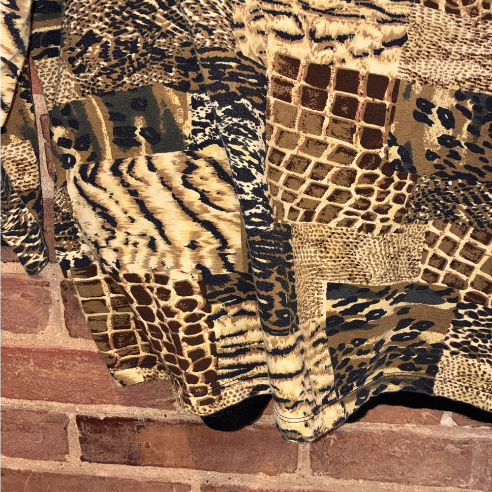 Laura Ashley Black and Tan Patterned Blouse - Picture 6 of 7